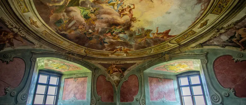 Srvr Ndasdy vr - a Berill Suites ajnlsval