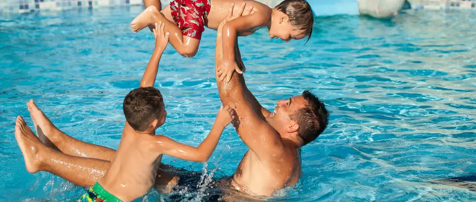 kltri medence - a Cegldfrd Apartmanpark s Kemping ajnlsval