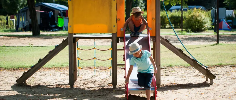 apartmanpark jtsztr - a Cegldfrd Apartmanpark s Kemping ajnlsval