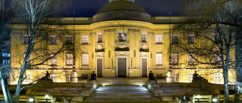 Dri Mzeum - a Centrum Hotel ajnlsval