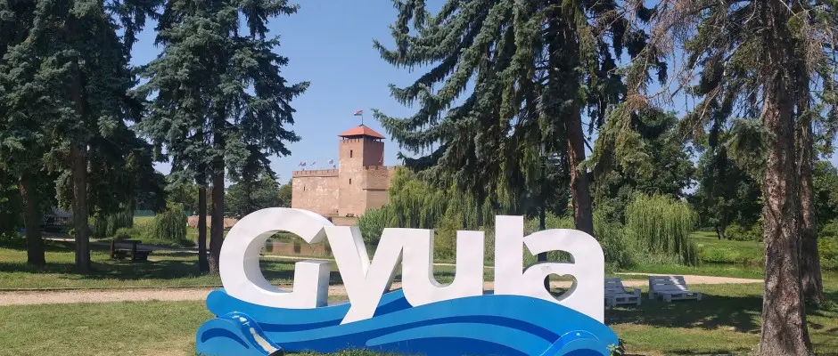 Gyula felirat - a Cottage Apartman Gyula ajnlsval