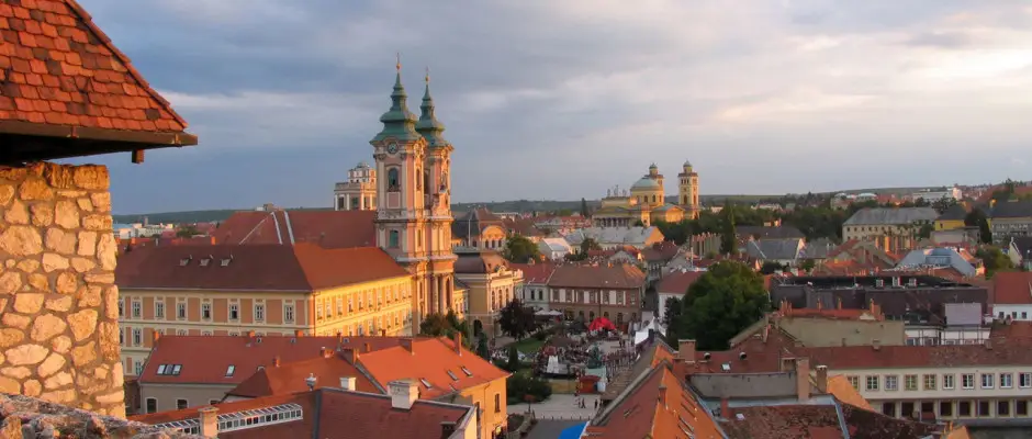 Eger l�tk�pe - a Csobog� Vend�gh�z aj�nl�s�val