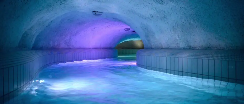 Cascade barlangfrd , tvolsg 2 km - a DA Apartmanhz ajnlsval