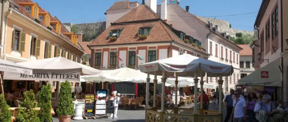 Eger - a Feny Panzi ajnlsval