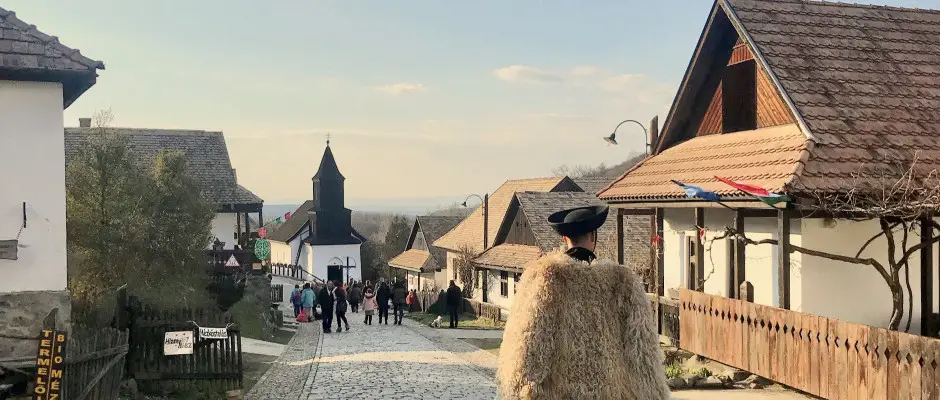 Hollk - Az el falu - a Fnix Wellness Resort ajnlsval