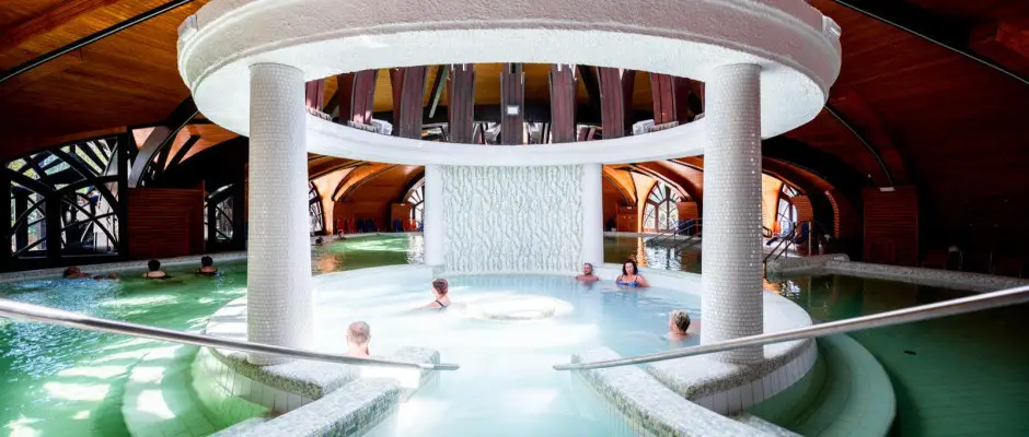 Zalakarosi Frd - gygyvizes medence - a Mese Panzi ajnlsval