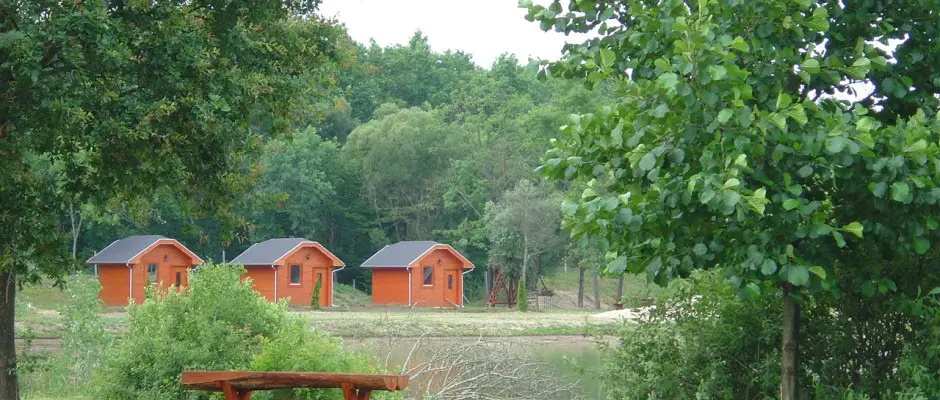 Szabadid kzpontunk- 4fs fahzakkal - a Gosztola Gyngye Hotel ajnlsval