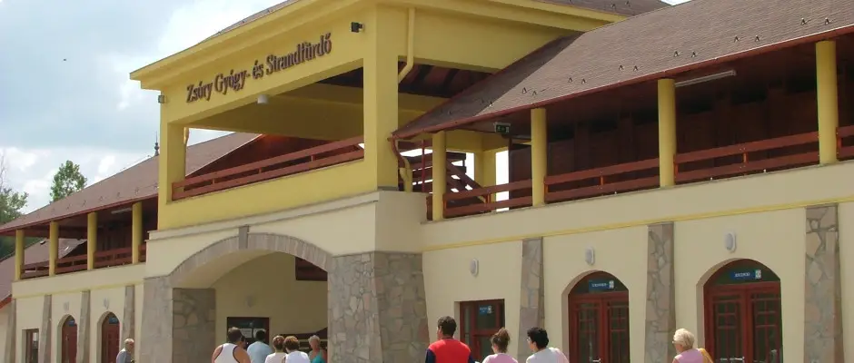 Zsry Gygy s Strandfrd / Fbejrat - a Grill Terasz tterem s Szllshely ajnlsval