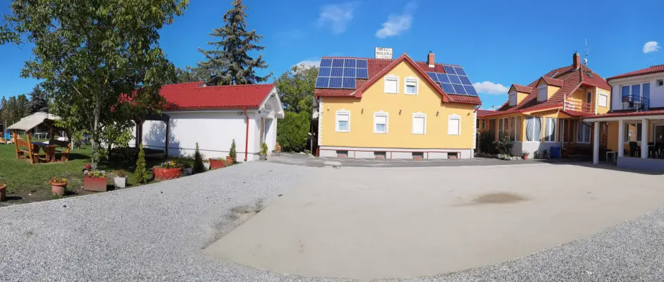 udvar - a Helna Hotel & SPA ajnlsval