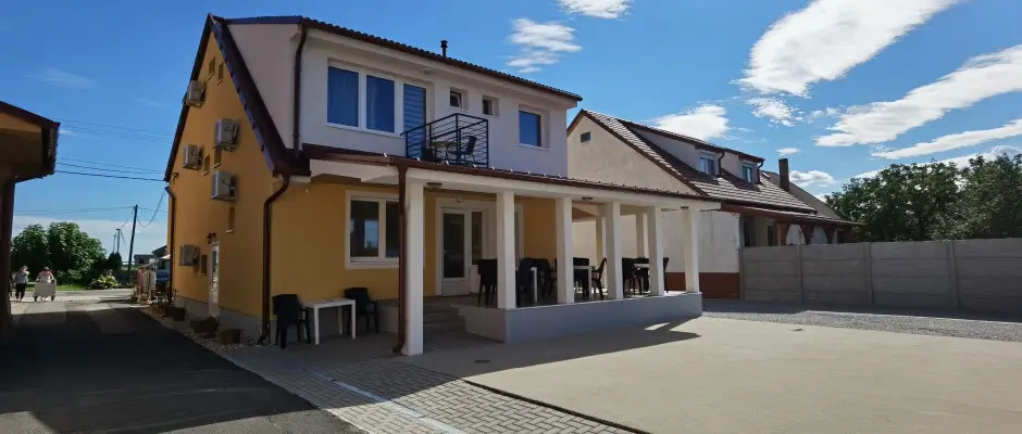 4. plet a parkol fell - a Helna Hotel & SPA ajnlsval