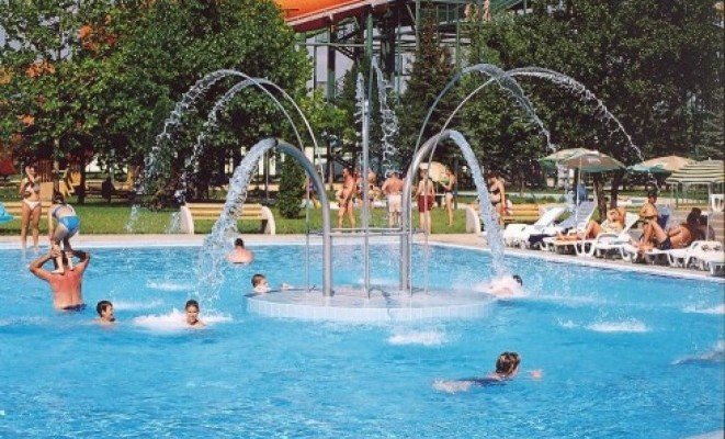 Aquapark - 200 m-re - a Hunguest Hotel Aqua-Sol ajánlásával