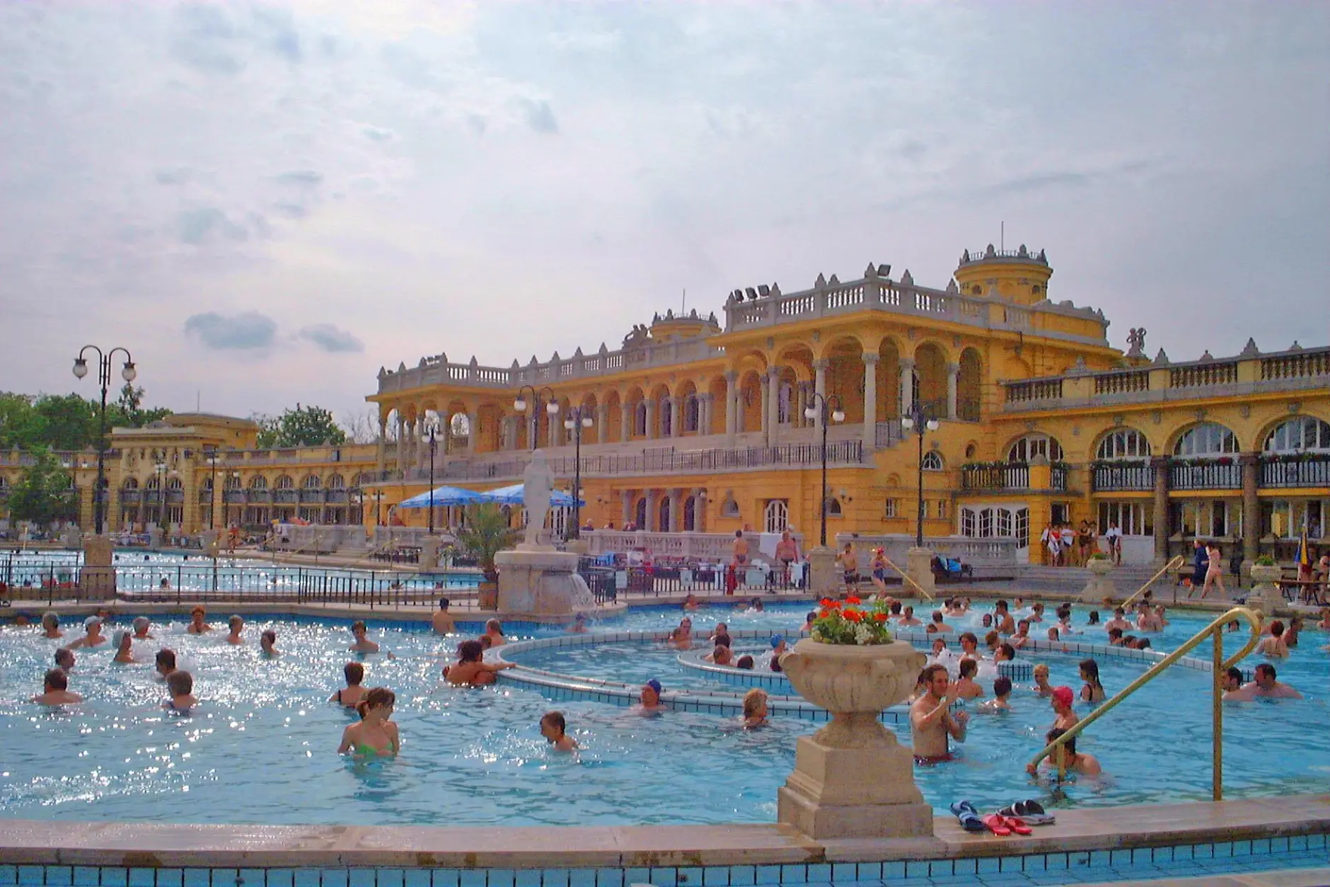 Szchenyi frd - a Hotel Benczr ajnlsval