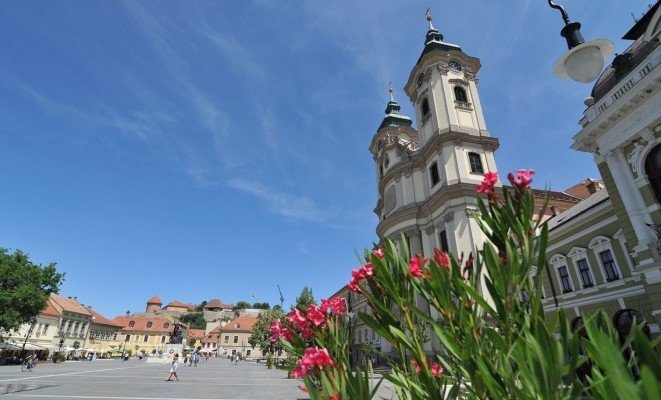 Dobó tér - a Hotel Eger Park ajánlásával