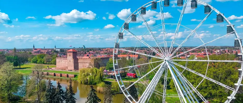 Gyulai V�r - a Hunguest Hotel Gyula aj�nl�s�val