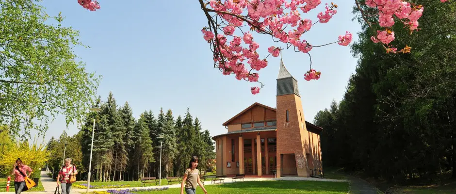 Isteni Irgalmassg Templom - a Hotel Freya ajnlsval