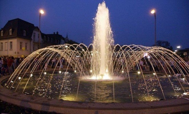 Szökőkút - a Hotel Hőforrás ajánlásával