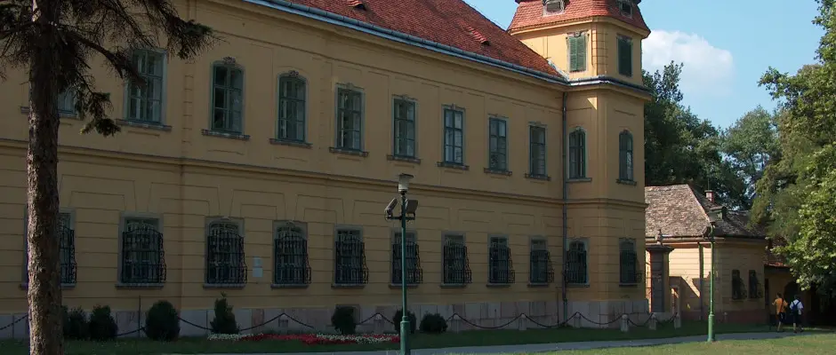 Esterhzy kastly - a Hotel Kiss ajnlsval