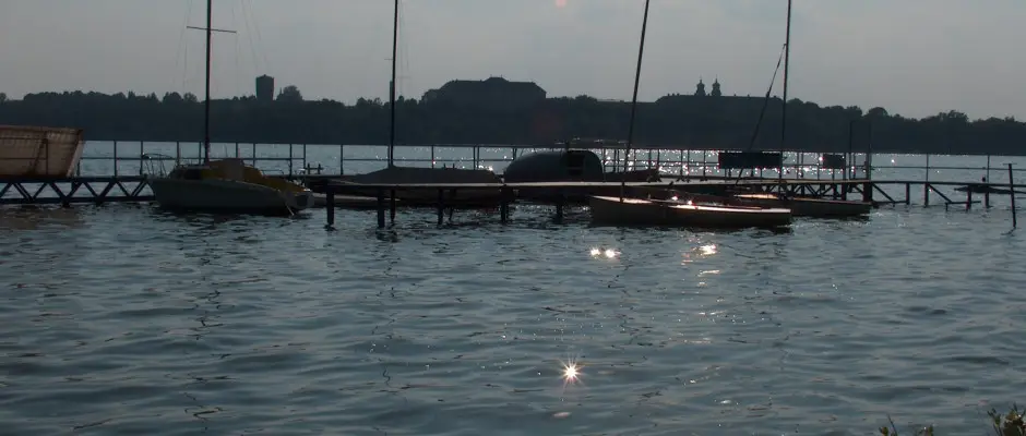 reg t - a Hotel Kiss ajnlsval