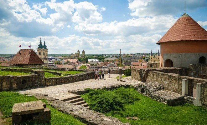 vár - a Hotel Korona Wellness ajánlásával
