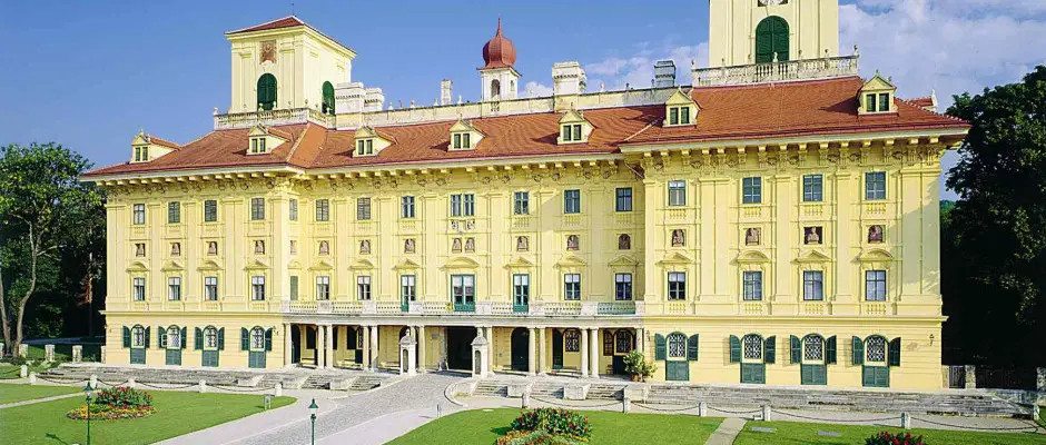 Esterhzy- kastly (Eisenstadt, Ausztria) - a Hotel Lvr ajnlsval