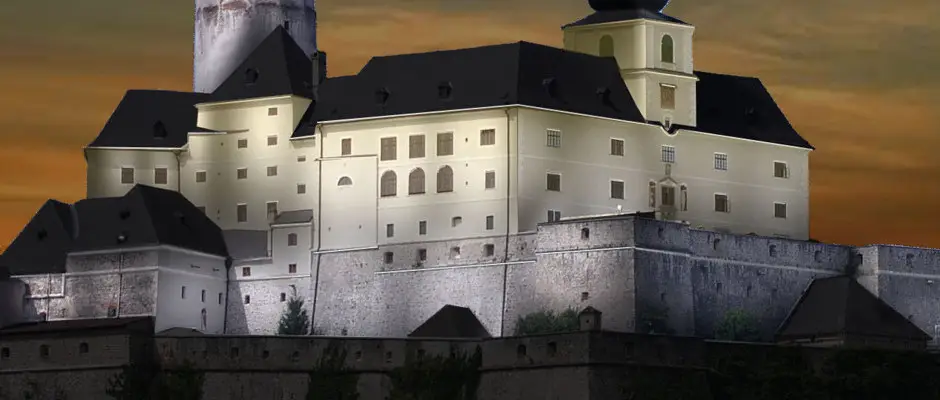 Frakni vr - a Hotel Lvr ajnlsval