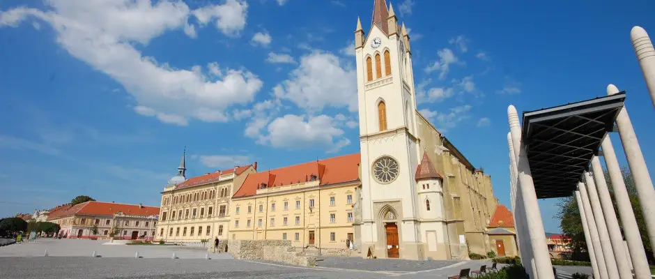 A megjult F tr - a Hotel Ovit ajnlsval