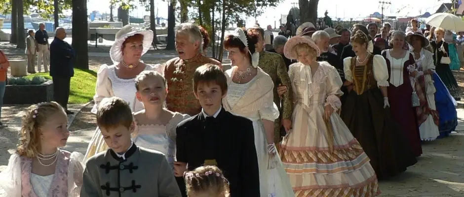 Reformkori felvonuls - a Hotel Golden Lake Resort ajnlsval