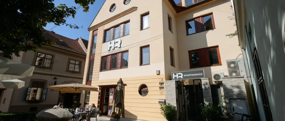 Kvz a kzelben - a HR Apartmanhz ajnlsval