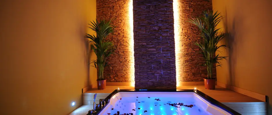 Napfnyfrd Aquapolis - Csendes wellness - a Hotel Forrs Szeged ajnlsval