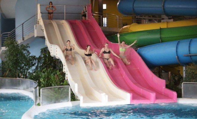 Napfényfürdő Aquapolis - Élményfürdő és csúszdapark - a Hotel Forrás Szeged ajánlásával