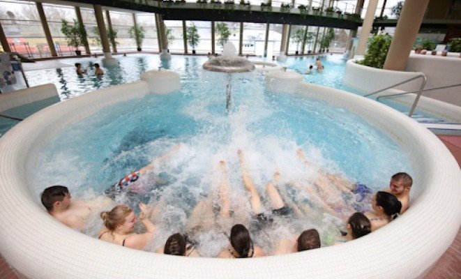 Napfényfürdő Aquapolis - Családi wellness - a Hotel Forrás Szeged ajánlásával