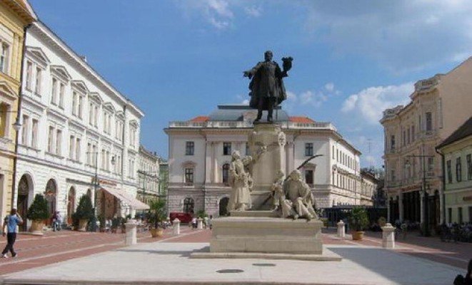 Klauzál Gábor tér - a Hotel Forrás Szeged ajánlásával