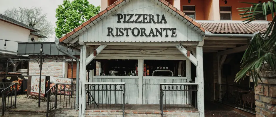 Hotel plet - a La Riva Hotel ajnlsval