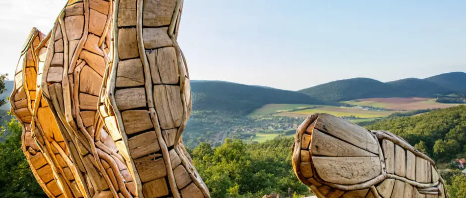 Kzkilt - Felstold s Holk kztti dombon - a Lanks Vendghz ajnlsval