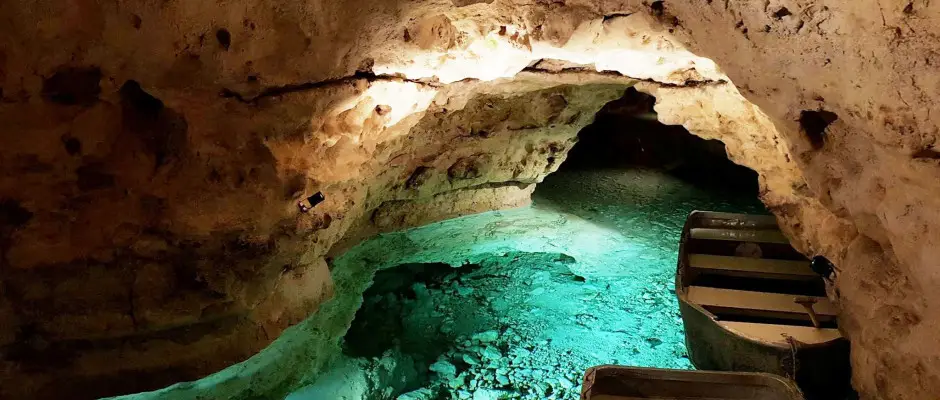 Tapolcai-tavasbarlang Ltogatkzpont - a Malom-t Vendghz ajnlsval