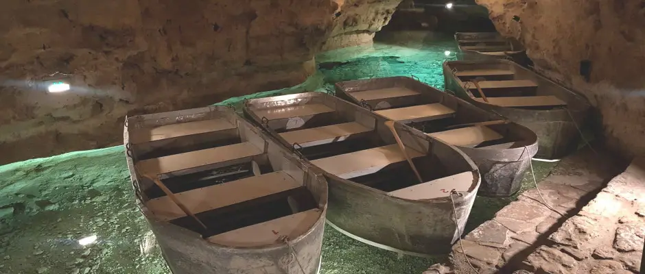 Tapolcai-tavasbarlang Ltogatkzpont - a Malom-t Vendghz ajnlsval