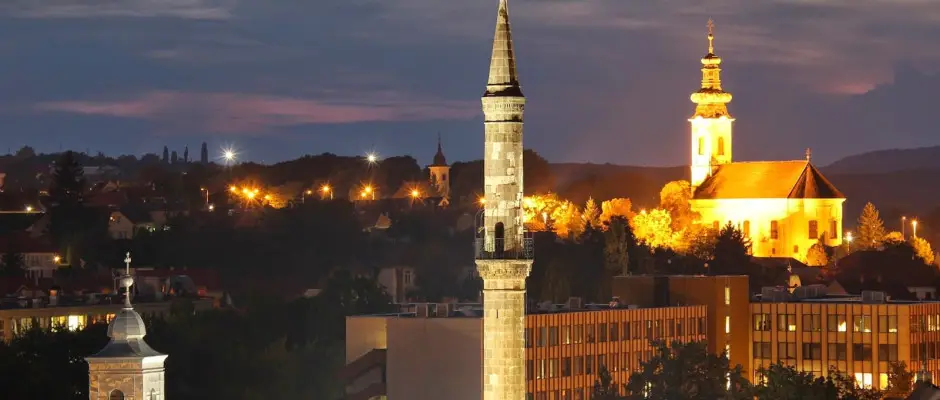 Minaret - a Vgvri Hotel Eger ajnlsval