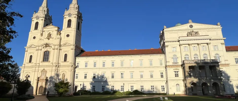 bakony - a Mrki Vendghz ajnlsval