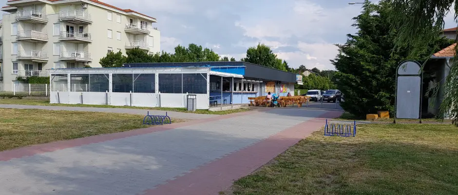 Szabadstrand, B�f� - a Napsug�r Apartmanh�z aj�nl�s�val