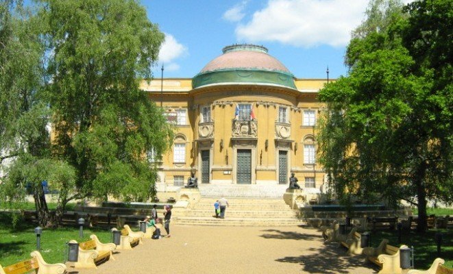 Déri Múzeum - a Stop Panzió ajánlásával