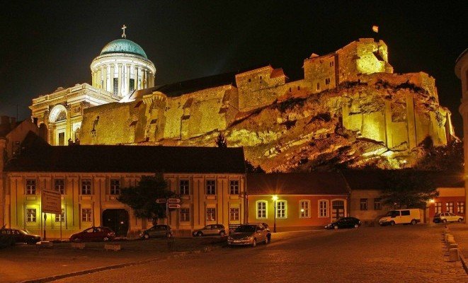 Bazilika és a Várhegy - a Portobello Hotel ajánlásával