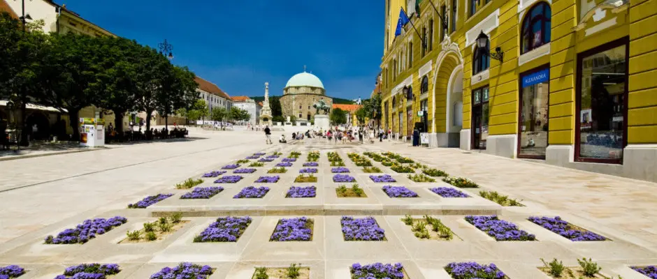 Pécs- Széchenyi tér - a Harkányi Psoriasis Centrum ajánlásával