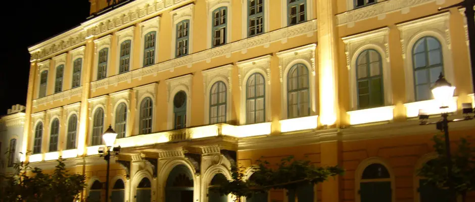 Keresztny Mzeum - a Hotel Adalbert - Szent Gyrgy Hz ajnlsval