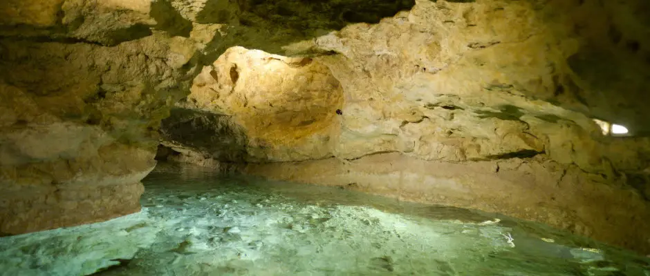 Tapolcai tavasbarlang - a Hunguest Hotel Pelion ajnlsval