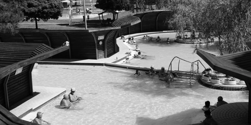 Therm�l Apartmanh�z Kom�rom