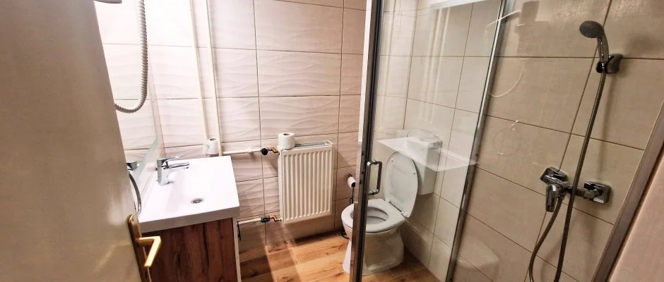 Therm�l Apartmanh�z Kom�rom