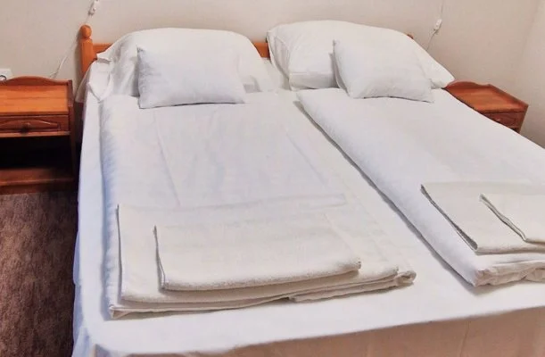 Therm�l Apartmanh�z Kom�rom