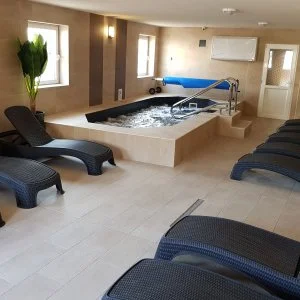 Hungária Panzió Miskolctapolca - Pünkösd (min. 2 éj)