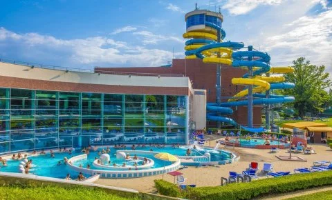 Hotel Forrás Szeged - Fergeteges csobbanás fürdőbelépővel