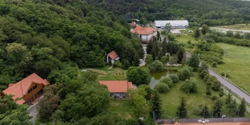 Hunor Vend�gh�z S�toralja�jhely